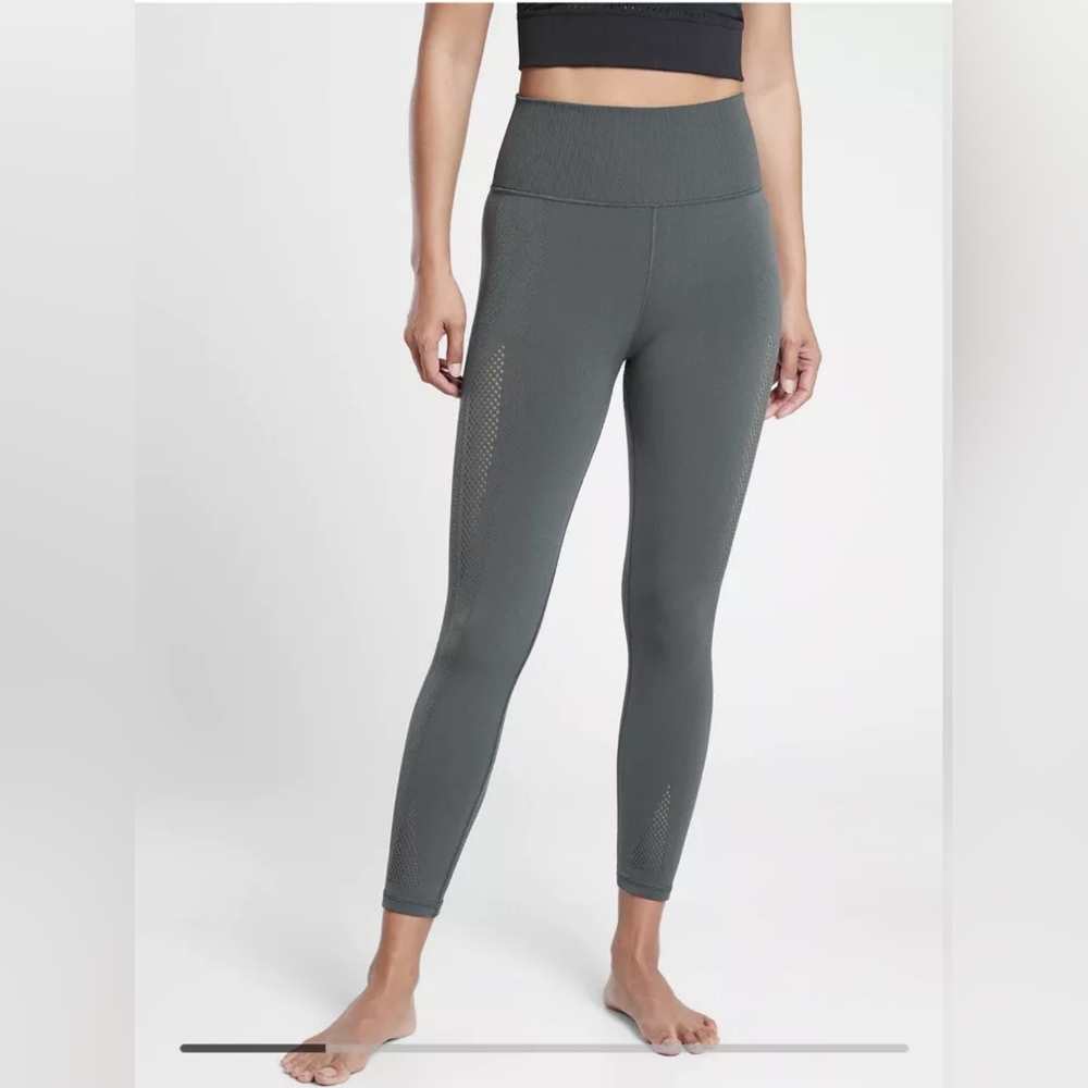 Athleta Mudra 7/8 leggings